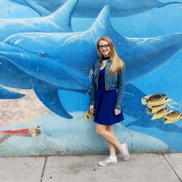 Dress - Picture 2 of 2